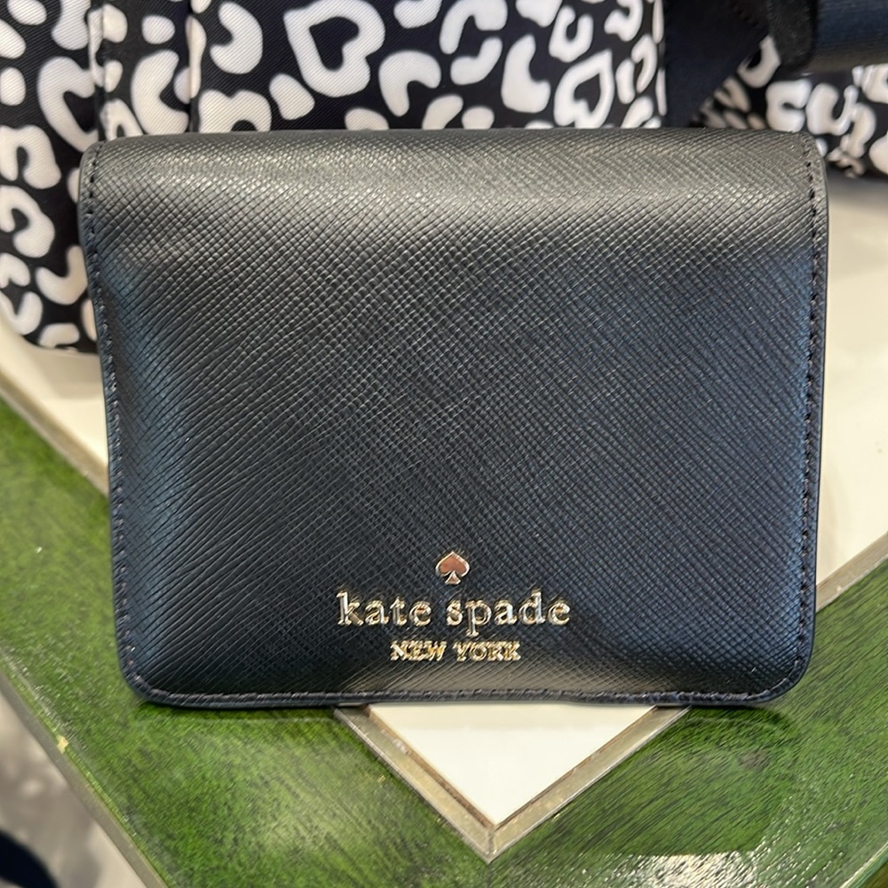 Kate Spade Madison Small Bifold Wallet
Black 
NWT - Picture 15 of 16